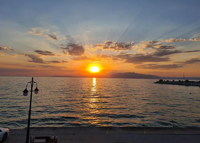 Golden Sunset * Skála Kallirákhis